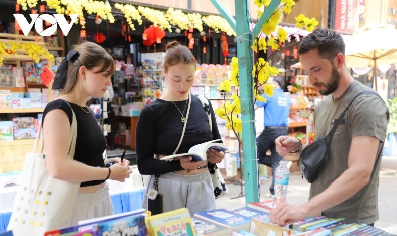 HCM City records rise in tourist arrivals and revenue during Tet